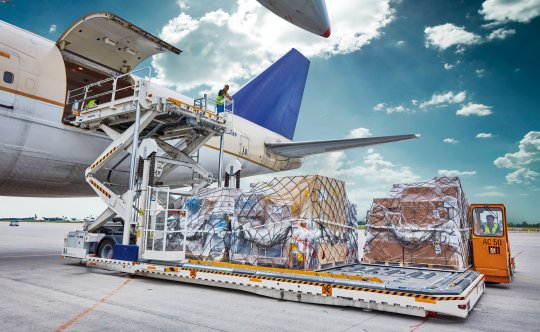 TREPEL Airport Equipment - Cargo High Loader