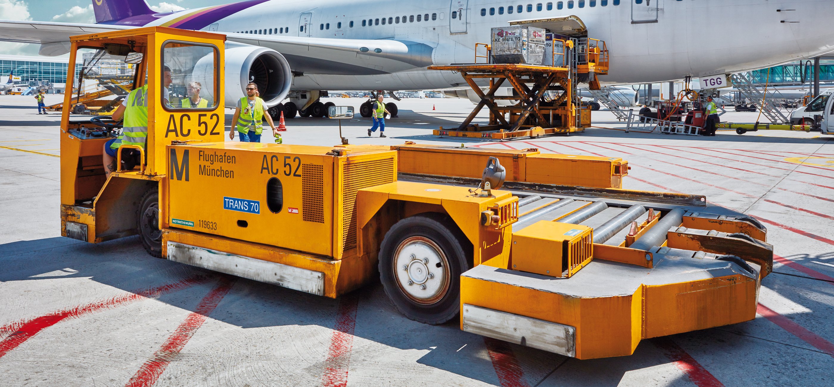 TREPEL Airport Equipment - Loader Transporter